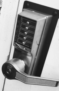 duplicate residential key cutting